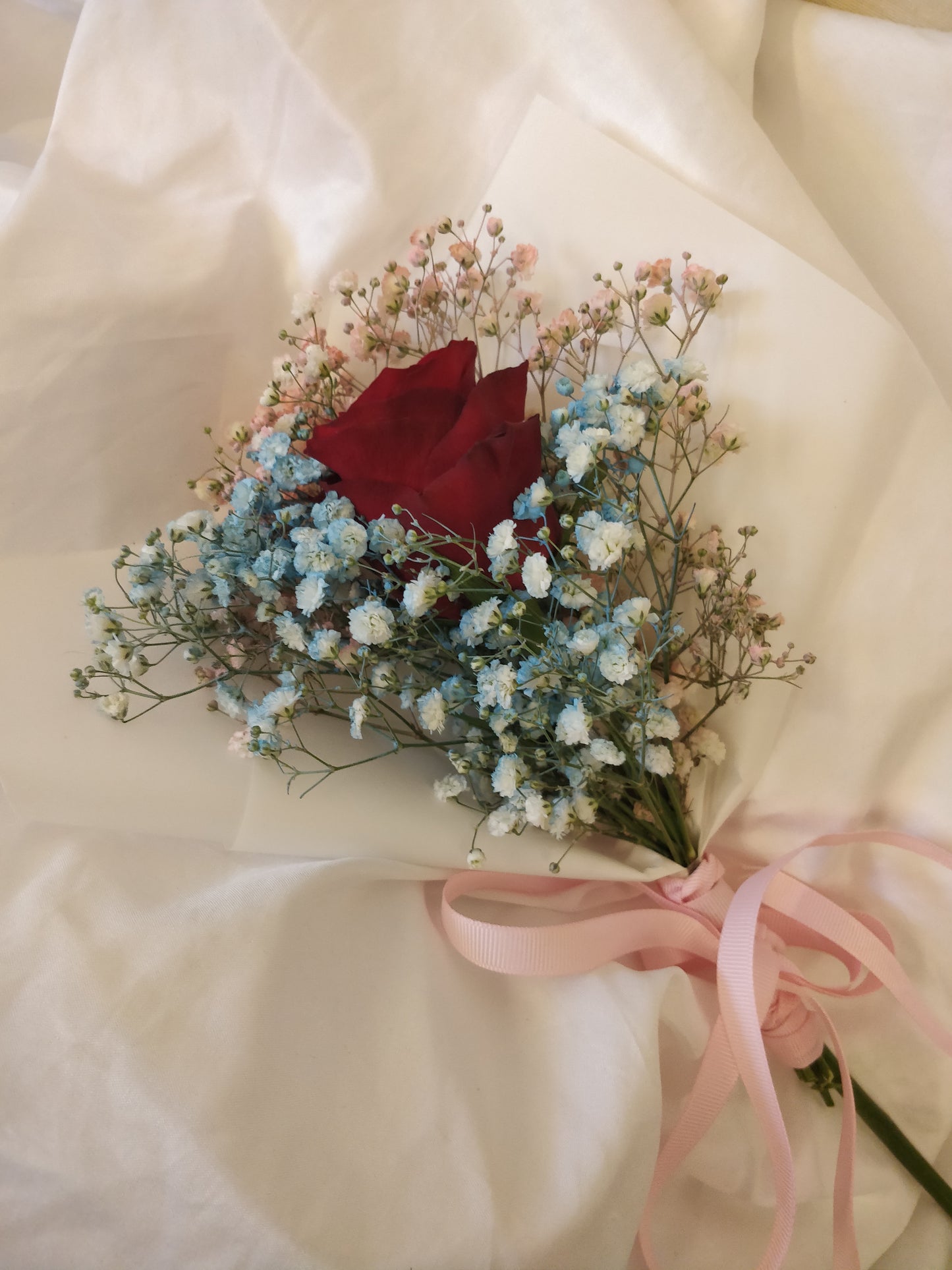 Single Stalk Rose with Baby Breath