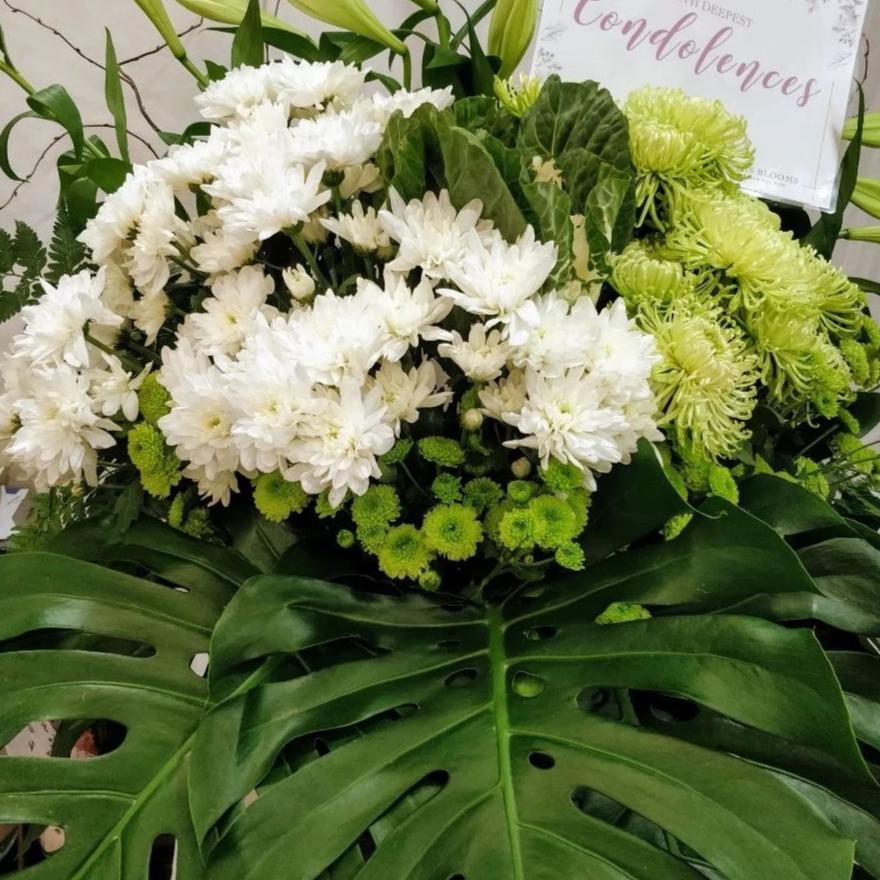 Condolences Wreath from LilasBlooms provides comforting embrace for the one whom lost their loved ones.